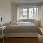 Nyrenoverat I Centrala Stockholm