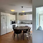 Comfortable Room In Stockholm - Close To Central Stockholm