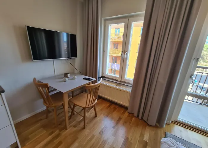 Home Inn Dv17