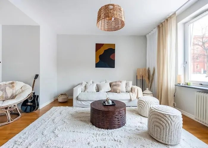 100 Sqm Apartment In Stockholms Finest Area - Oestermalm
