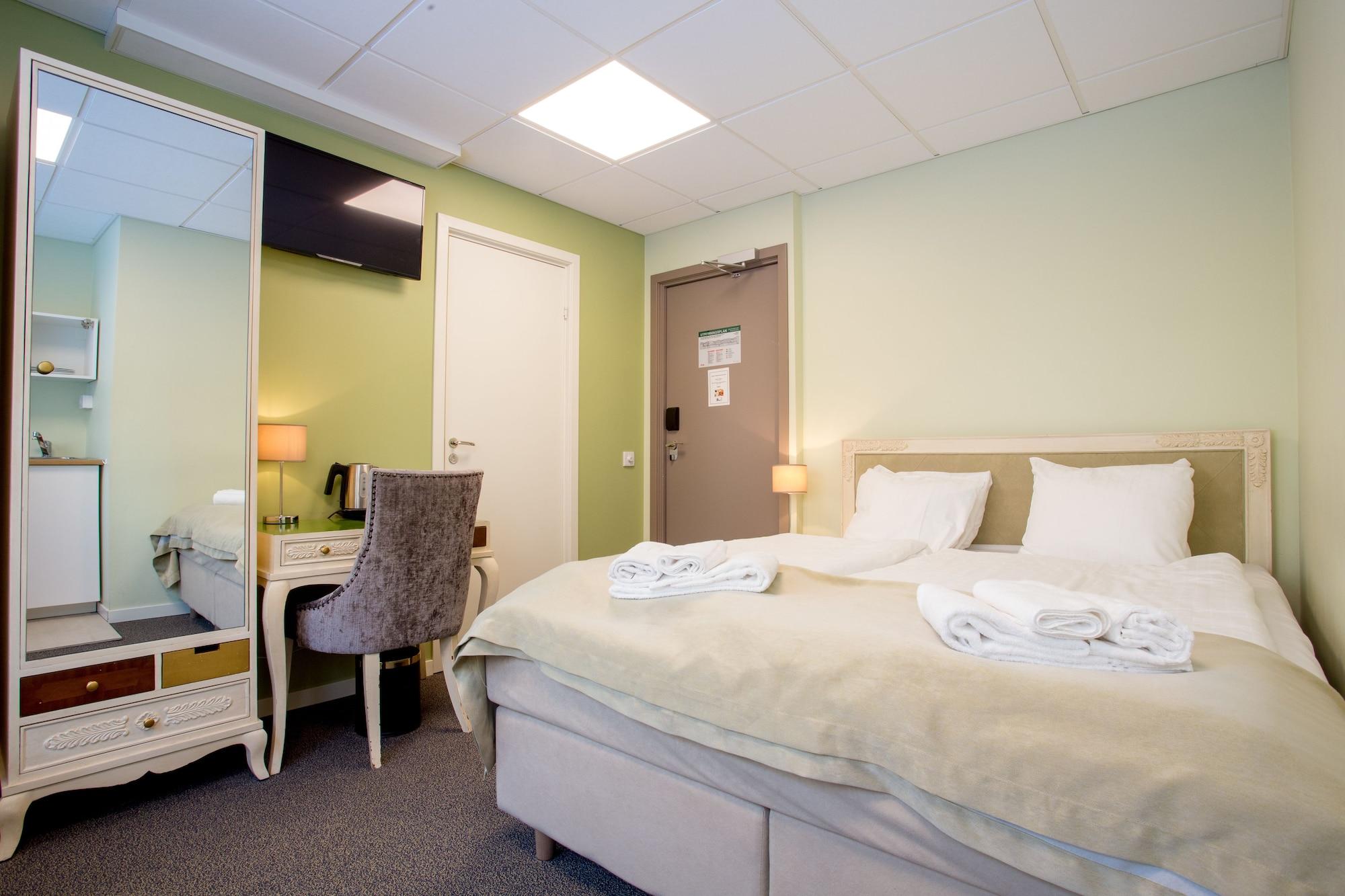 Point Hotel