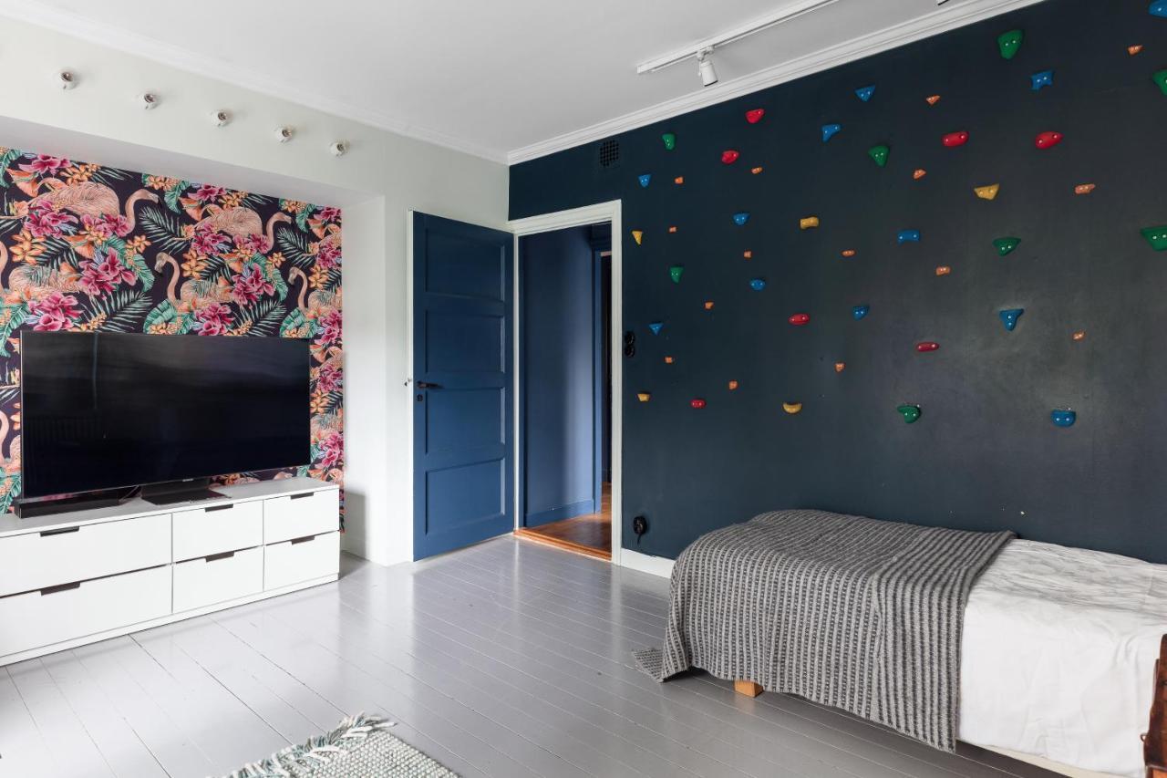 Fantastic 4 Bedroom In Bromma With Everything Villa *