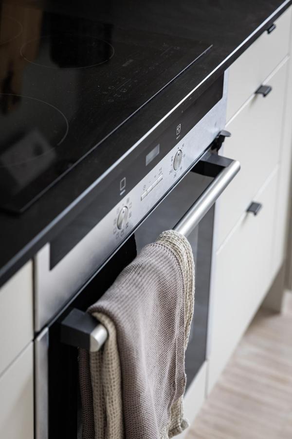 Peaceful Scandinavian Studio - 19mins From City Centre Lägenhet