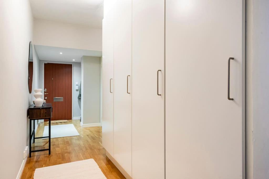 100 Sqm In Stockholms Finest Area - Oestermalm *
