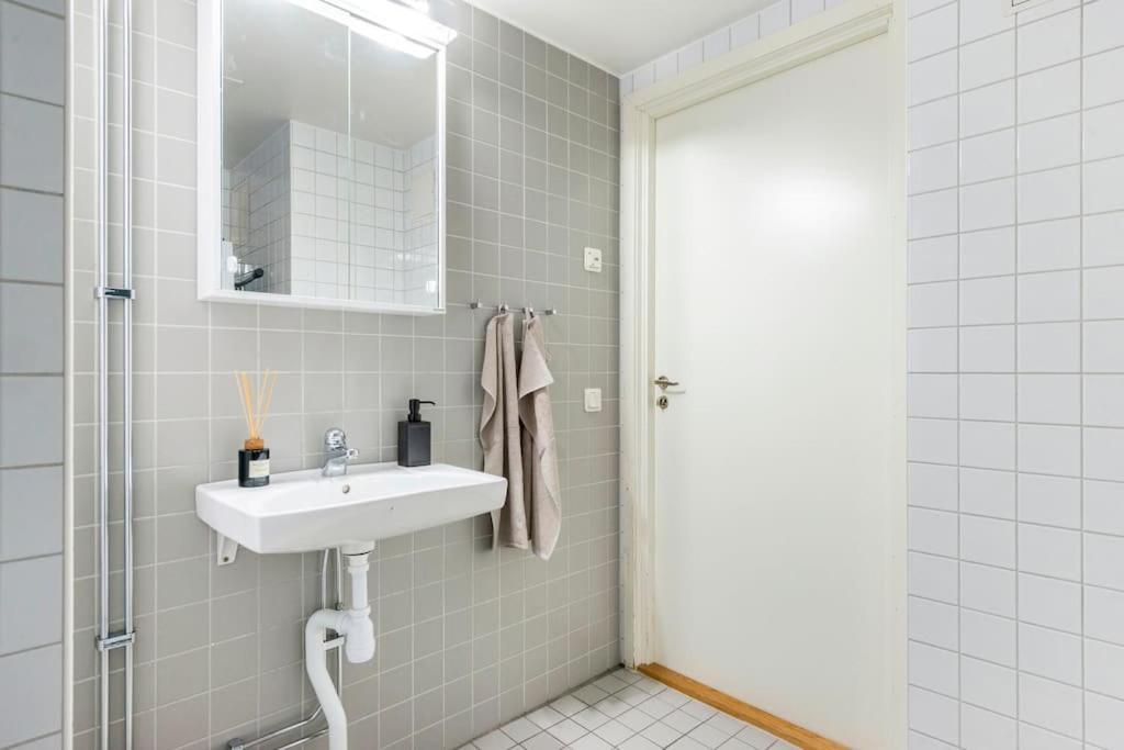 100 Sqm In Stockholms Finest Area - Oestermalm * Stockholm