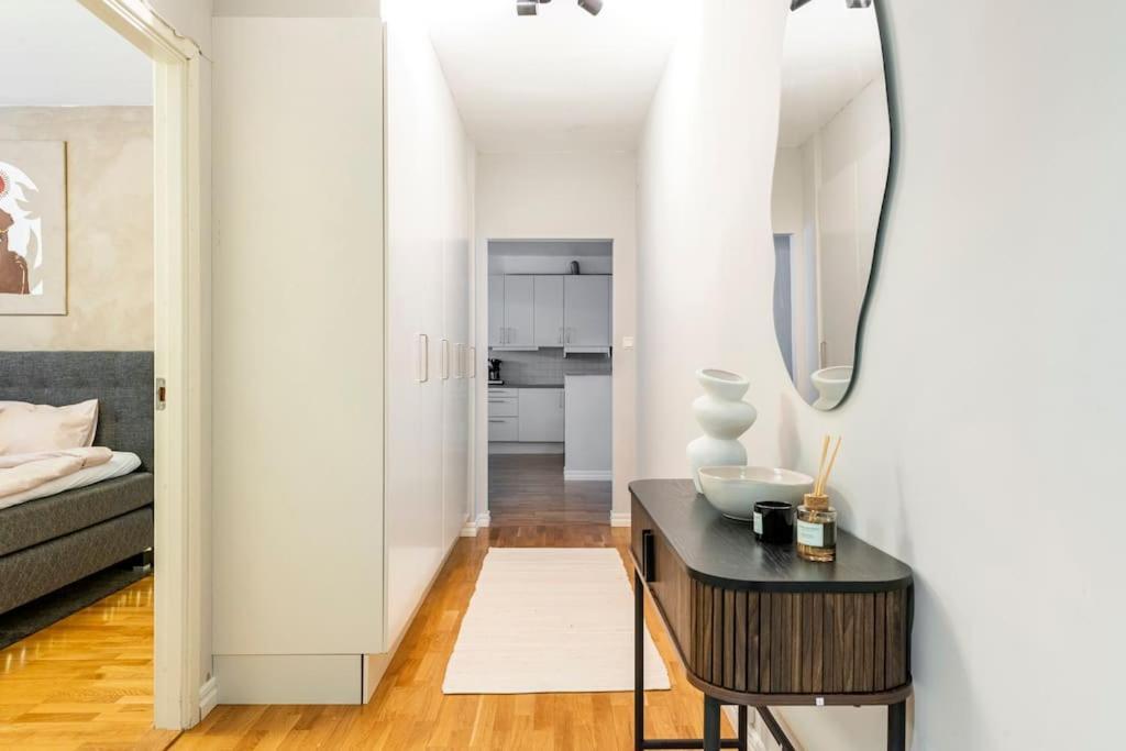 Lägenhet 100 Sqm In Stockholms Finest Area - Oestermalm *