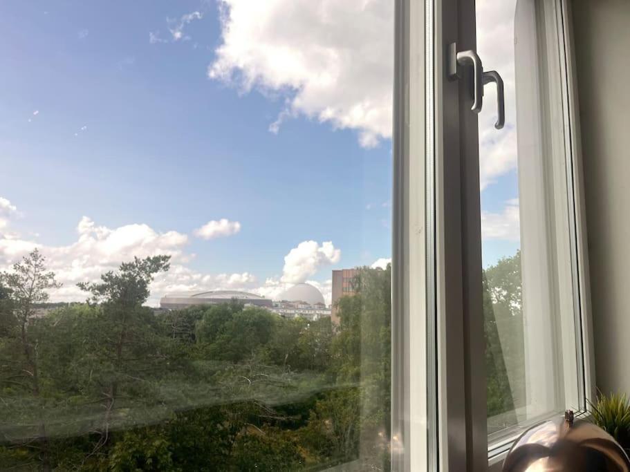 Trerumslaegenhet Belaegen Med Bubbelpool *