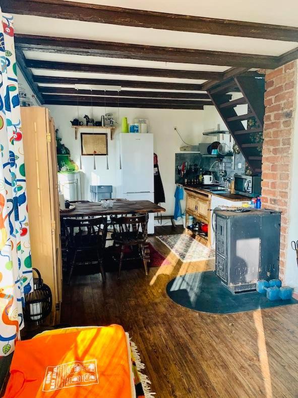Awesome In With 1 Bedrooms And Wifi *