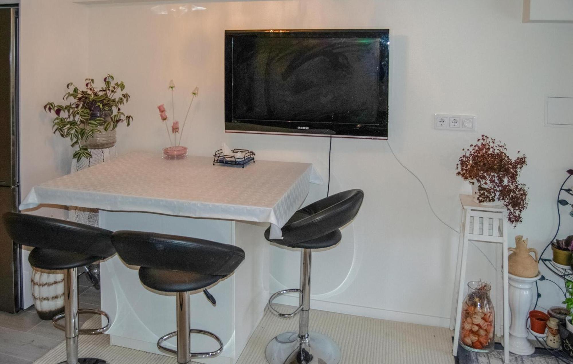 Holiday home 2 Bedroom Cozy In Skaerholmen