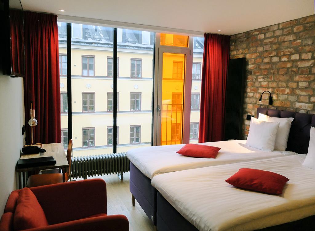Hellstens Glashus Hotel