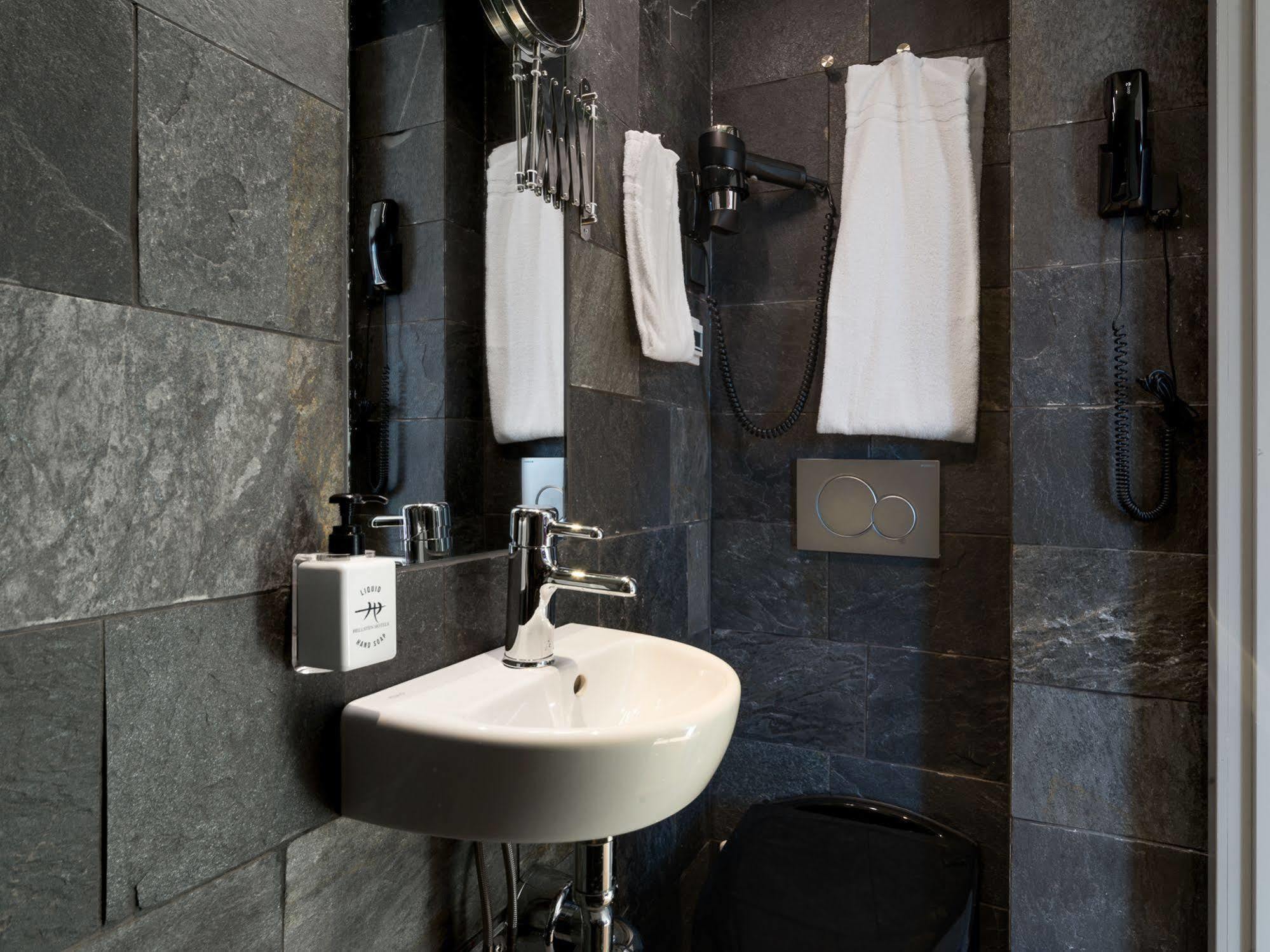 Hellstens Glashus 3* Stockholm