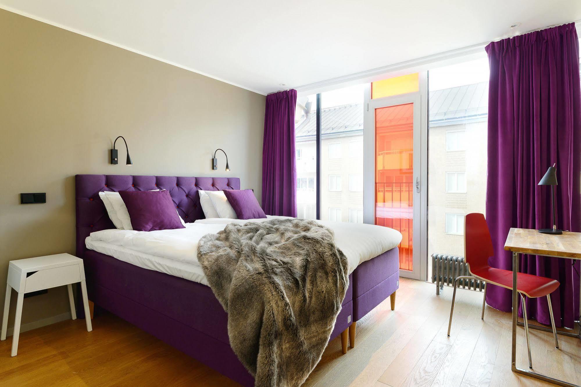 Hotel Hellstens Glashus 3*