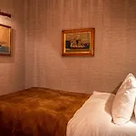 Victory Hotel