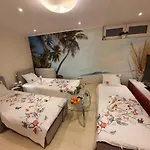 Cozy Apartment With Garden