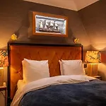 Victory Hotel