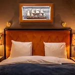 Victory Hotel