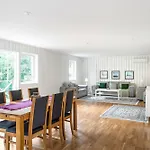 Cottage In Stockholm