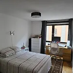 Super Central Modern Apartment
