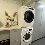 Coosy Authentic Swedish Wooden Studio Apartment, 25 Min To Stockholm City-Own Entrance