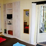 B&B Eco-Village 12 Min From City