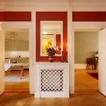 Home Hotel Wellington