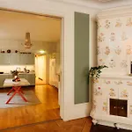 Home Hotel Wellington