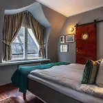Lord Nelson Hotel