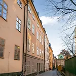3Br Central- Royal Castle & Old Town At Your Door!