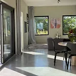 Modern Villa Near City With 4 Bedrooms