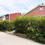 Entire Modern Home In Stockholm Kista - Suitable For Four Persons