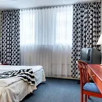 Alexandra Hotel