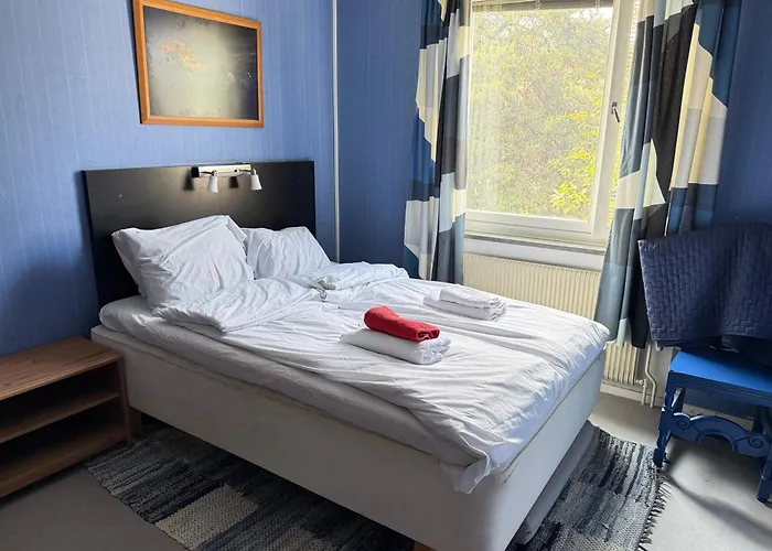 West Apartment In Stockholm With Balcony