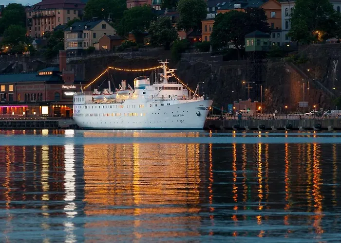 M/S Birger Jarl - Hotel & Hostel