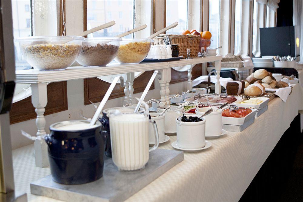 Maelardrottningen Yacht 3* Stockholm