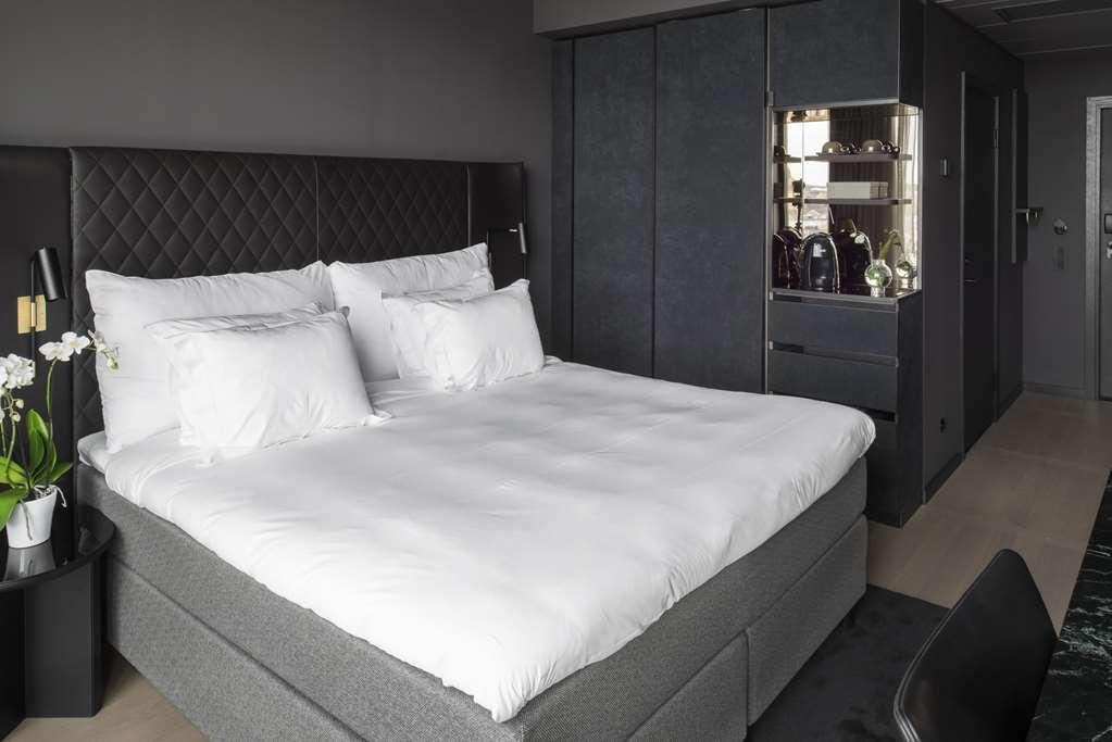 At Six Hotel 5*