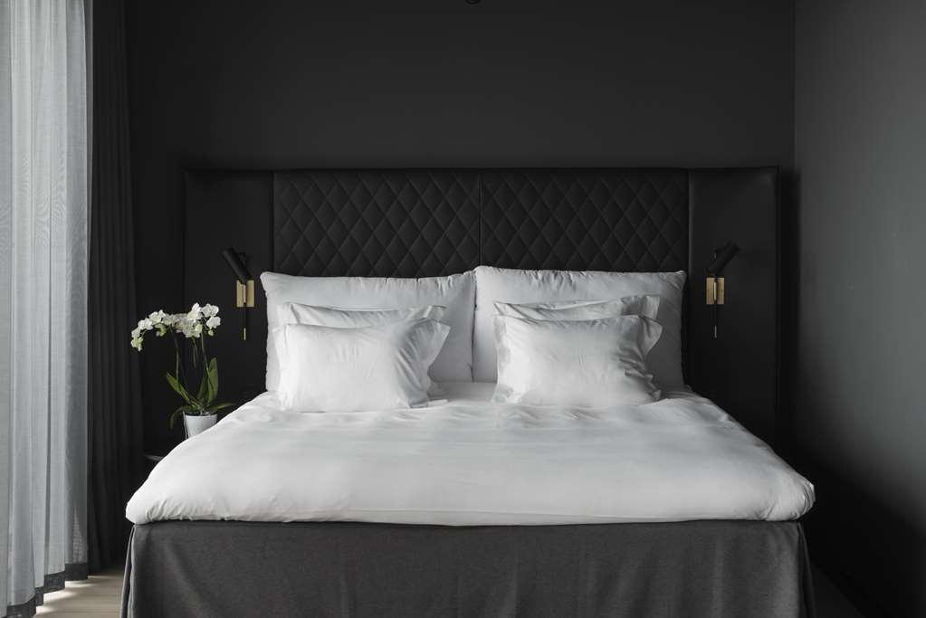 Hotel At Six 5*