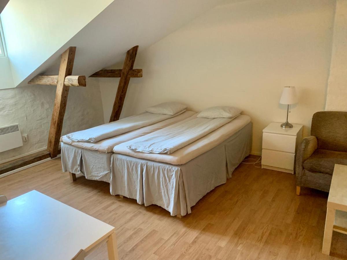 Apartment Central Attic 914