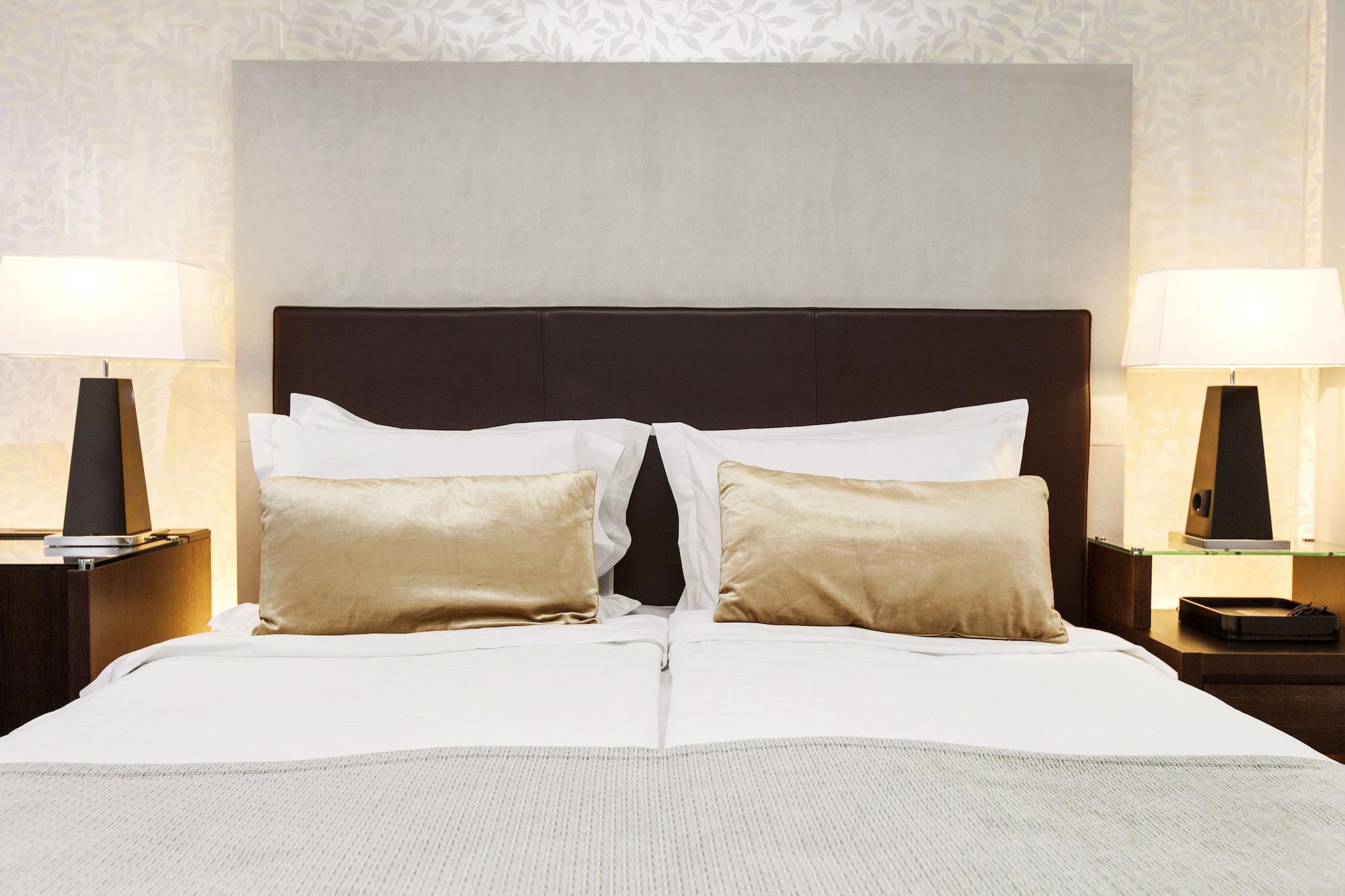 Hotell Elite Eden Park 4*