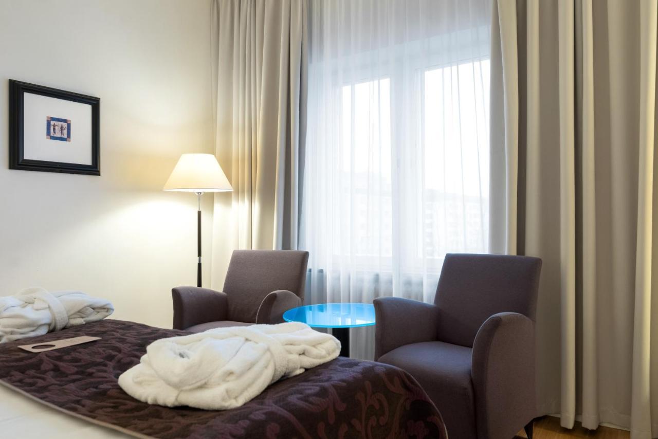 Elite Arcadia Hotell 4*