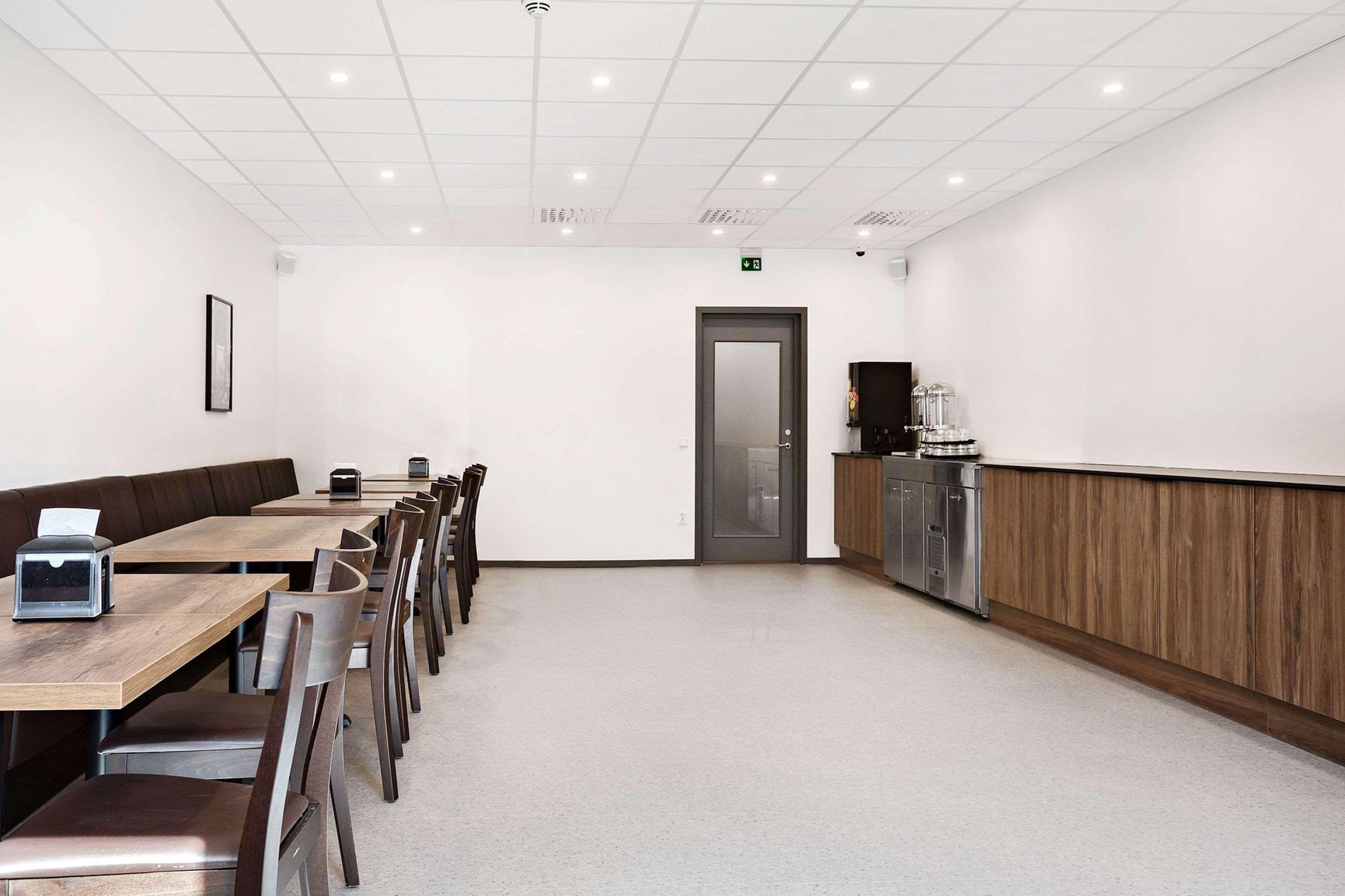 Hotel Sure By Western Bromma 3*