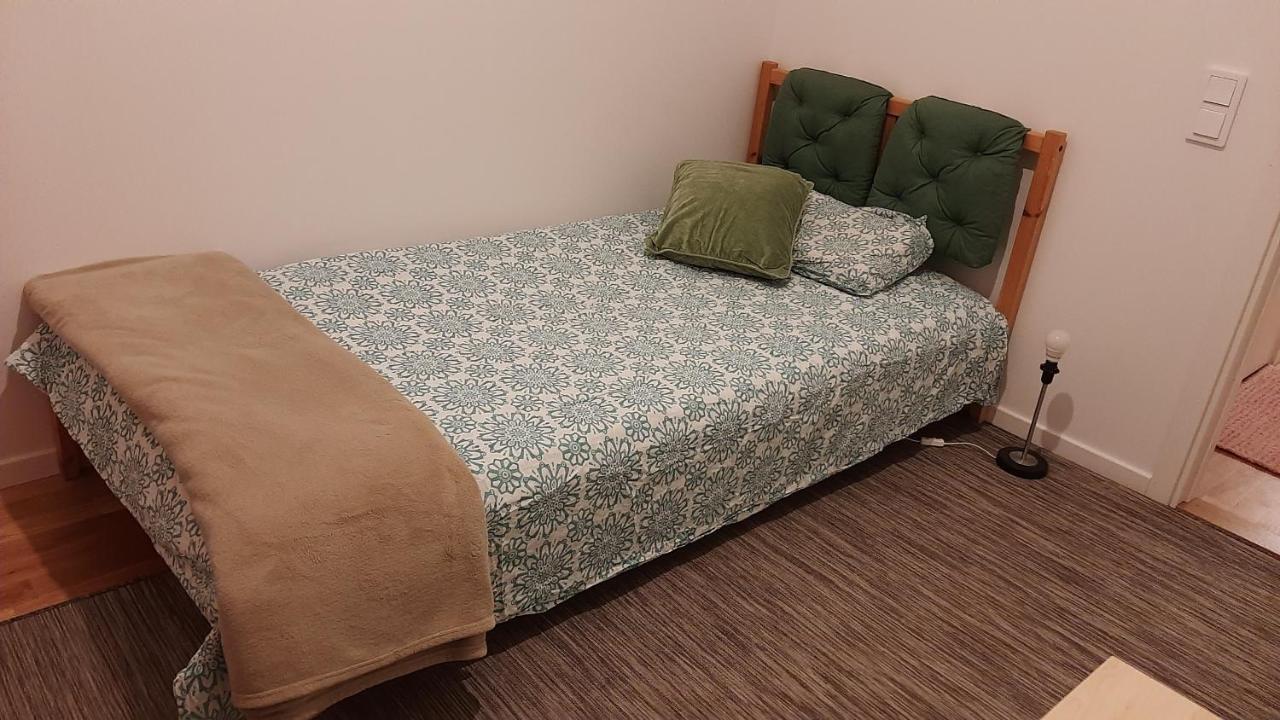 Homestay Private In Shared Lovely, Amazing, Modern +garden +bbq