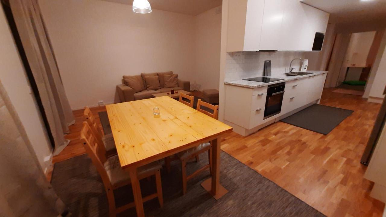 Private In Shared Lovely, Amazing, Modern +garden +bbq