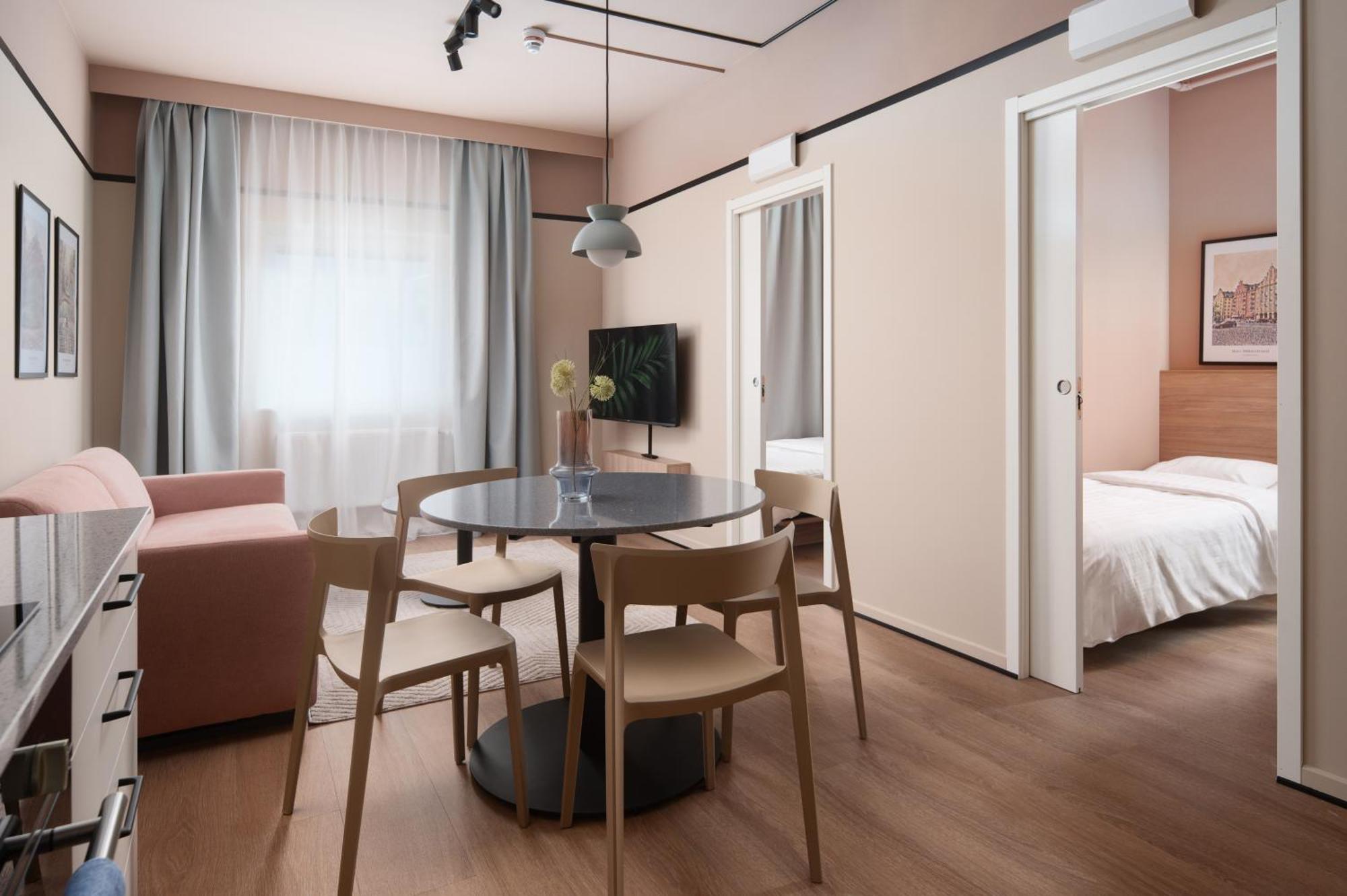 Hotel Sky Apartments,