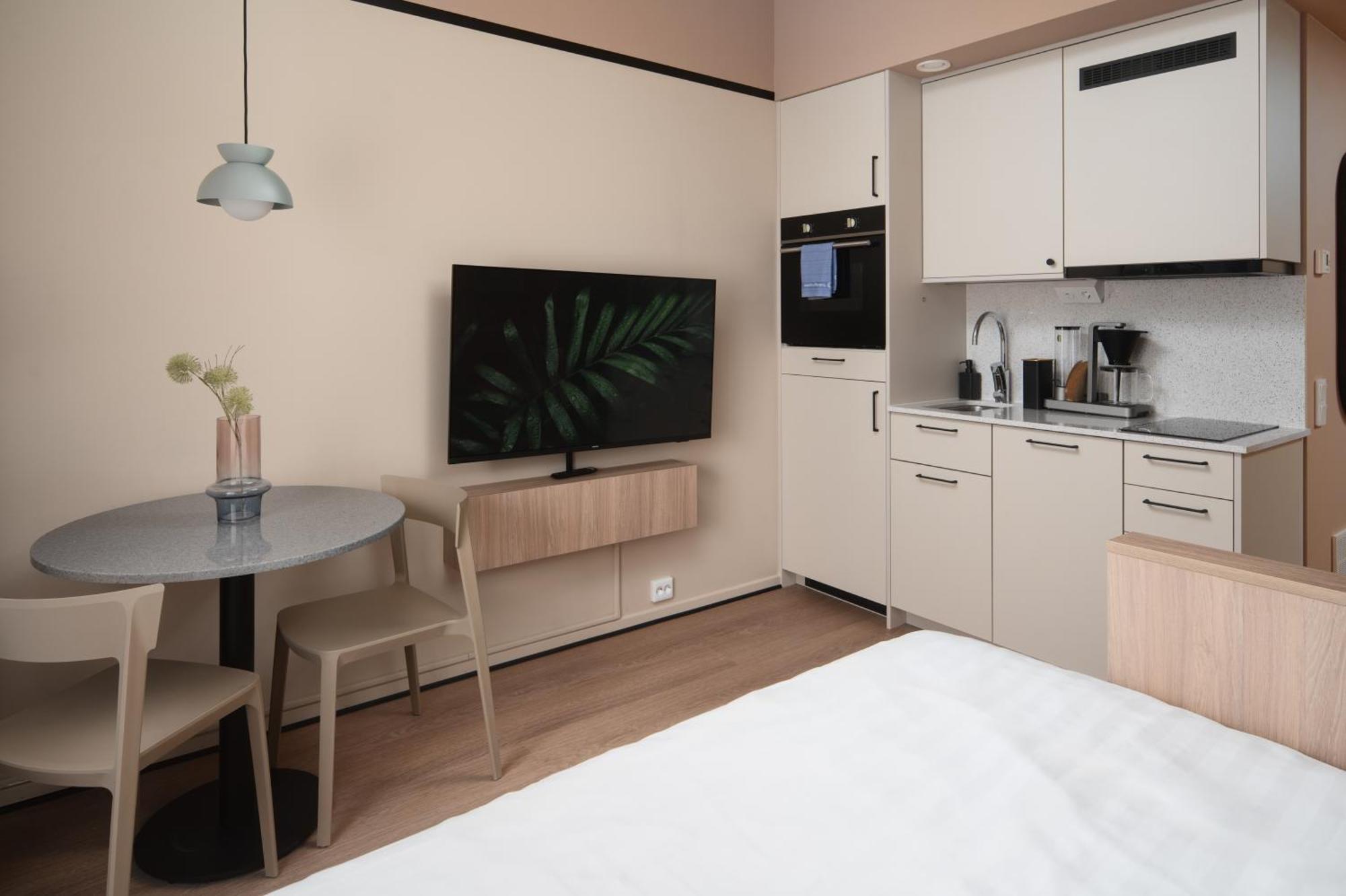 Hotel Sky Apartments, 3*