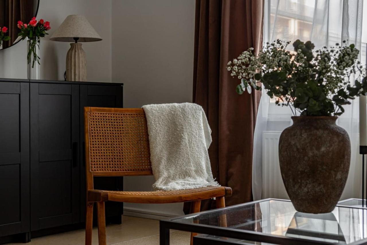 Apartment Affordable In Creative Sofo - Construction Work