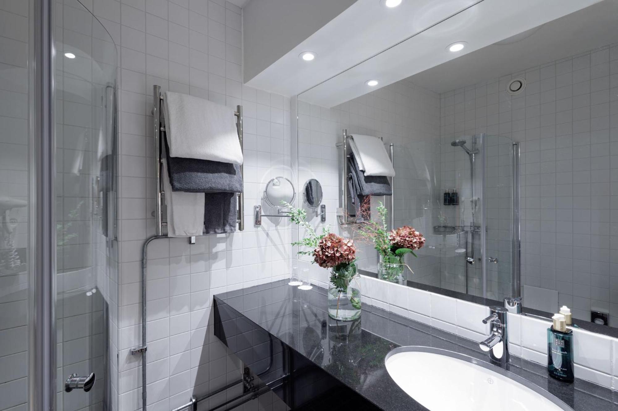 Hotel Wellington 4*