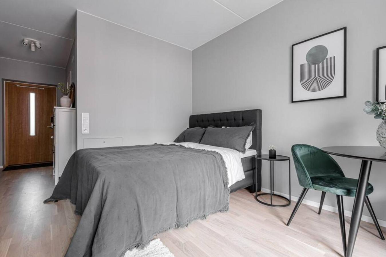 Beautiful And Cozy In A New Building Apartment Stockholm