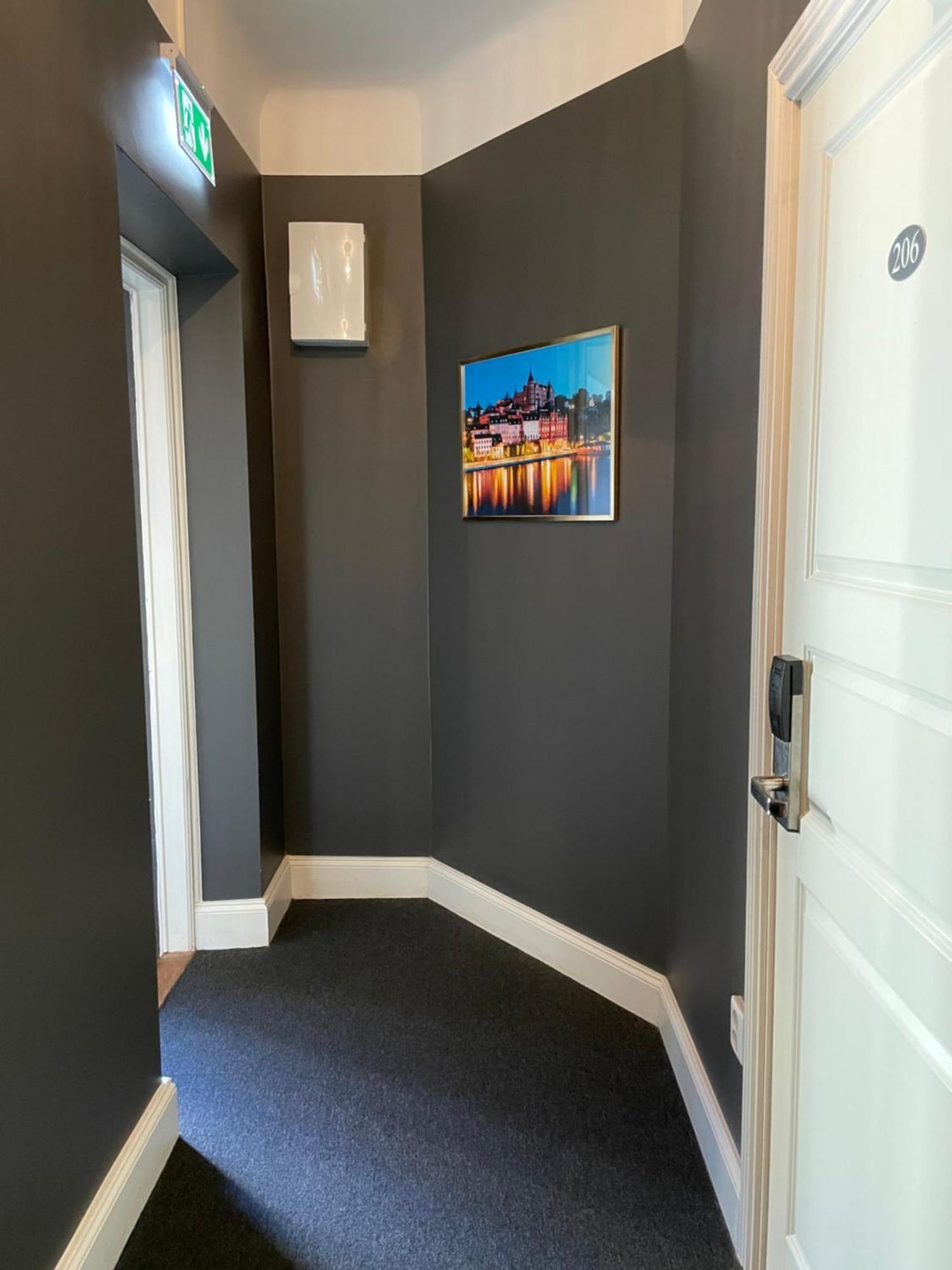 Unique Jungfrugatan Hotel 4*