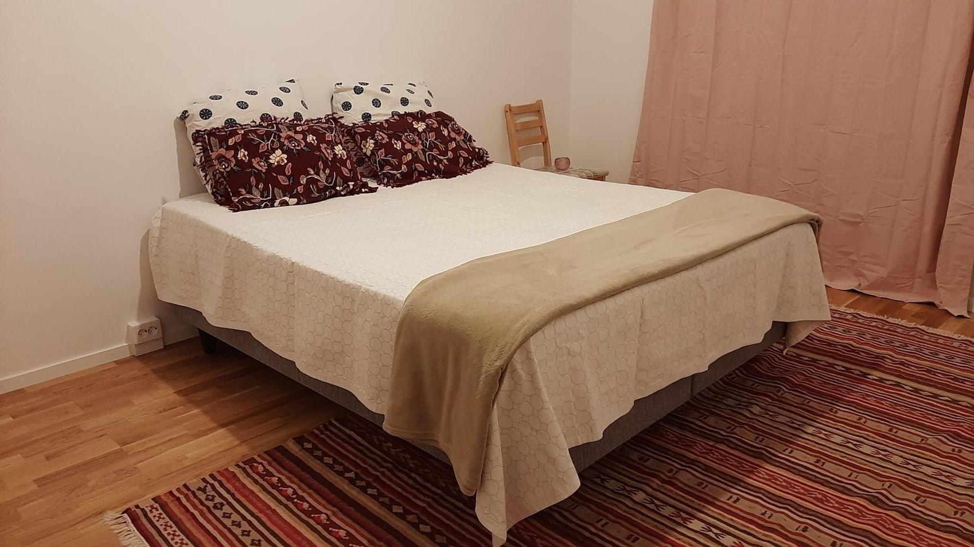 Private In Shared Lovely, Amazing, Modern +garden +bbq