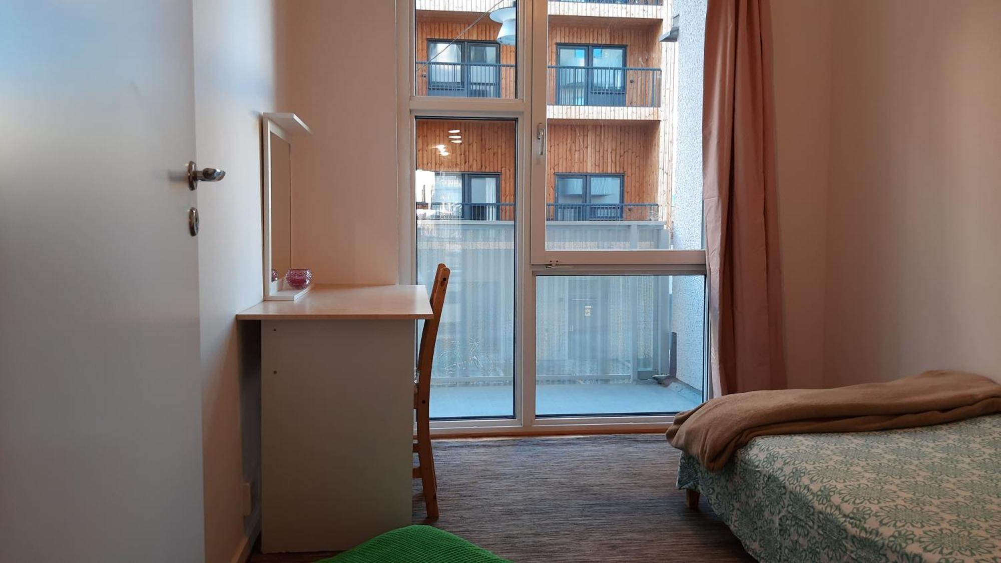 Private In Shared Lovely, Amazing, Modern +garden +bbq *